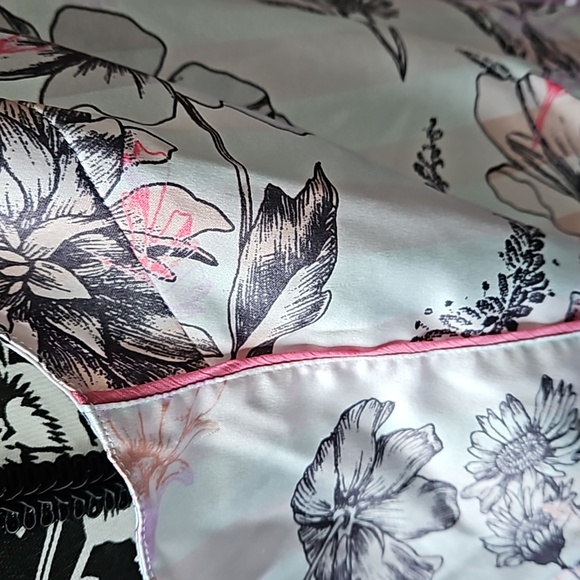 Victoria's Secret Floral & Striped Sleep Tank size medium - Picture 4 of 8